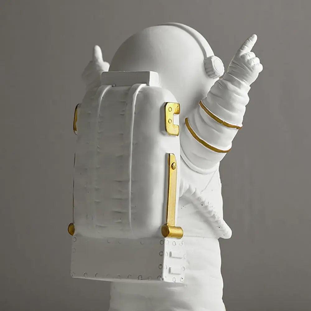 Astronaut Office Desk Figurines - CozyDev